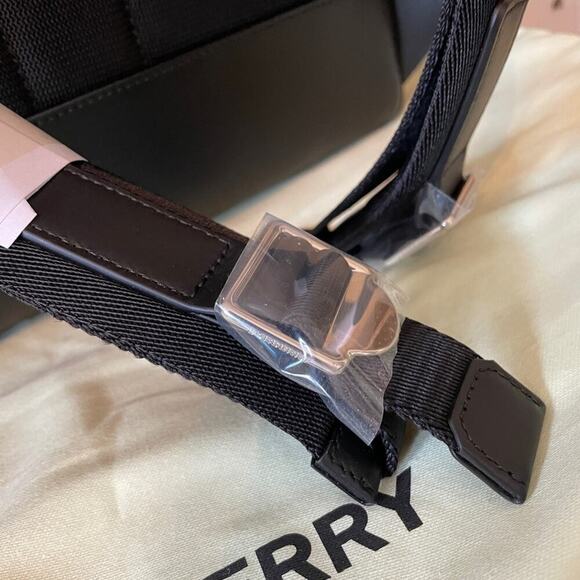 Burberry Backpack for women brand new main image 4